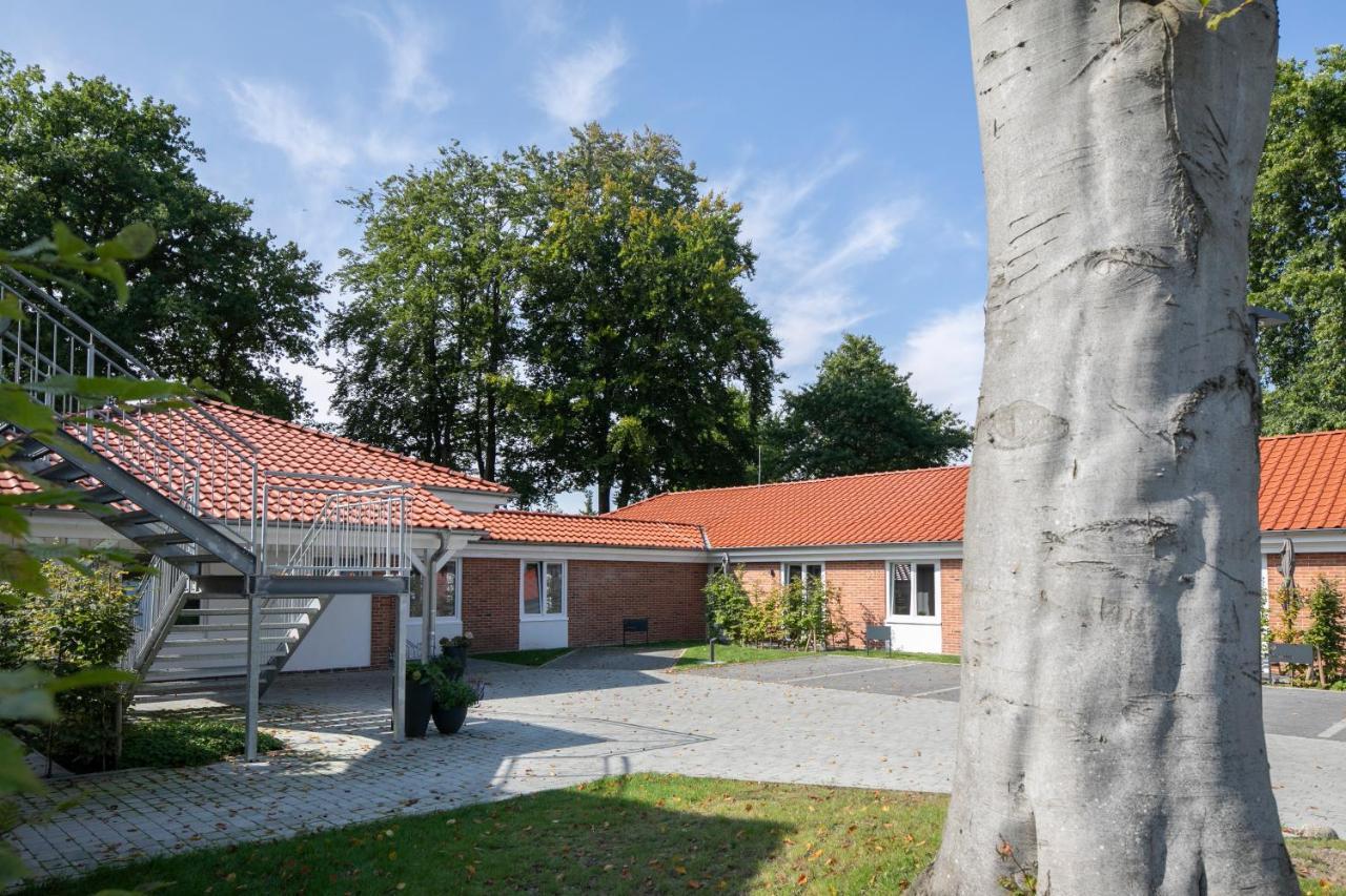 Weberhof Ferienapartments In Rostrup Am Westufer Des Zwischenahner Meers Bad Zwischenahn Bagian luar foto